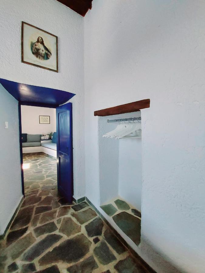 Le petit château Ano Syros Exterior foto
