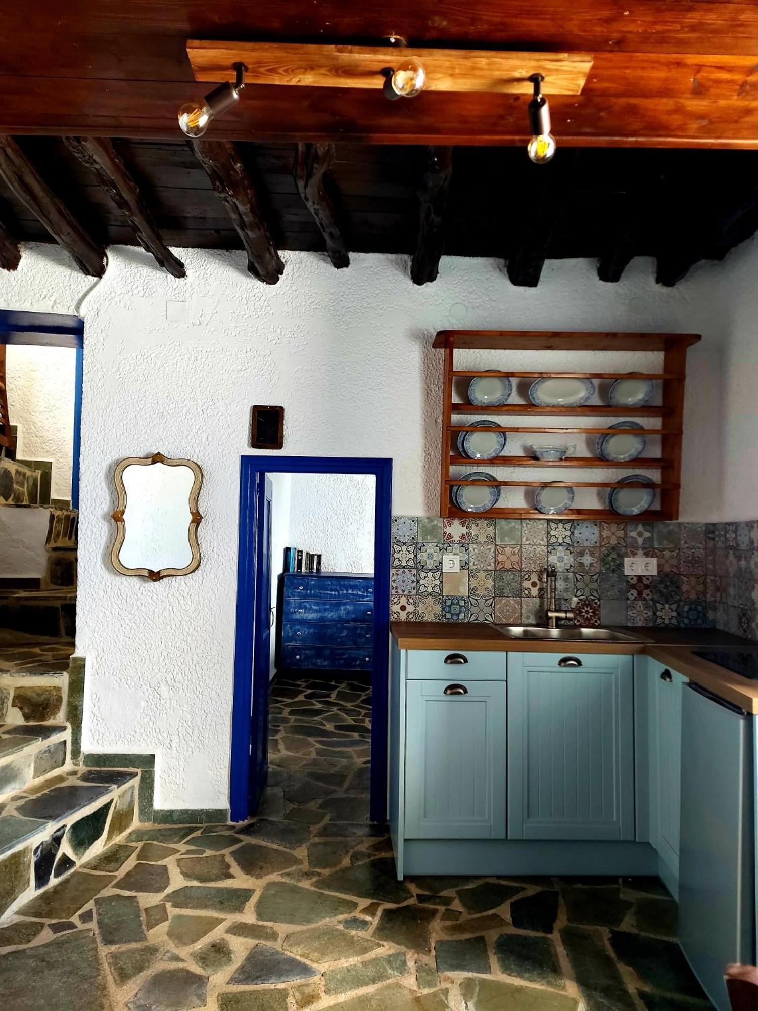 Le petit château Ano Syros Cameră foto